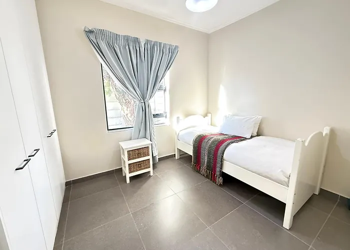 Starlet Holiday Home